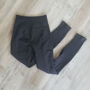 Lululemon insanely flattering leggings 2